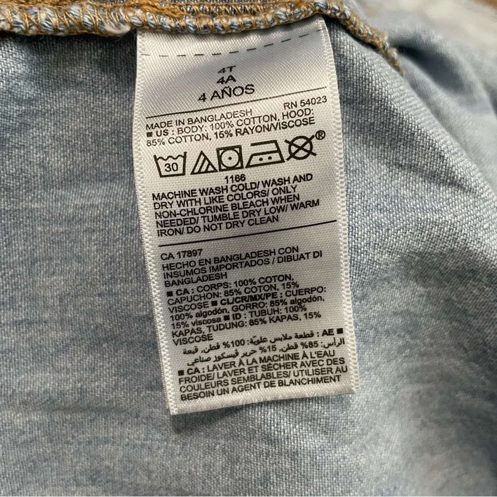 Old Navy Toddler Girls Long Sleeve Light Wash Denim Button Down Top Size‎ 4T